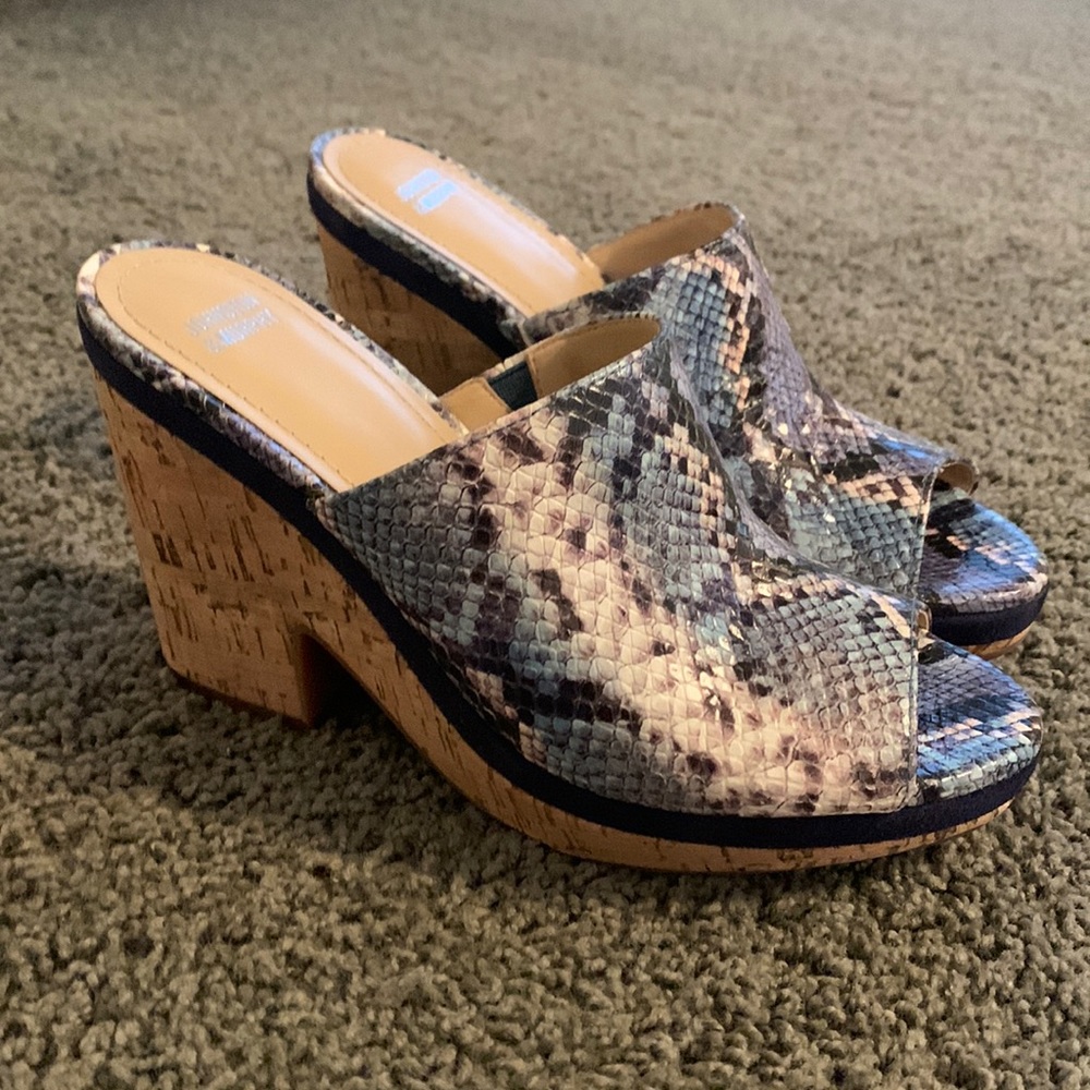 Beautiful Johnston & Murphy platform wedges